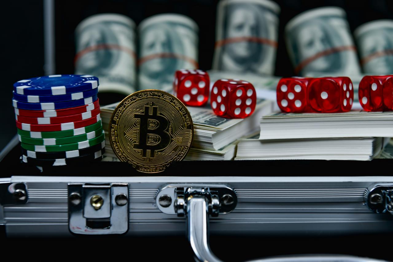 HOW BITCOIN IS REVOLUTIONIZING ONLINE GAMBLING & SPORTS BETTING | by Bitcoin Casinos & Sports Betting | Bitcoin Casinos & Sports Betting | Medium